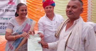 विधायक एवं जिला कलेक्टर ने किया ग्रामीण सेवा शिविरों का निरीक्षण
