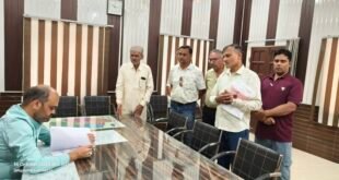 खसरा विवाद की आड़ में टूटी सड़क, पालिका की कार्यप्रणाली पर सवाल ?