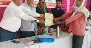ग्रामीण सेवा शिविर में लाभार्थियों को मिले पट्टे, त्वरित काम होने से लोगों ने जताई खुशी
